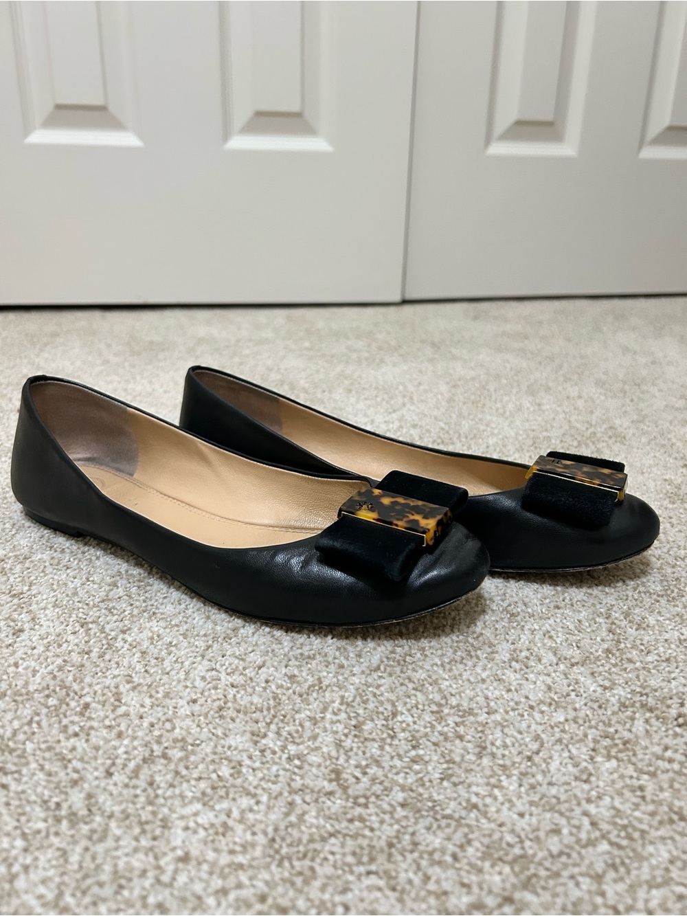 Tory Burch Chase Black Leather Ballet Flats with bow size 9 classic quiet luxury